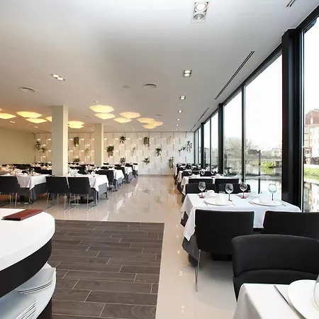 Hotel Cardenal Monforte De Lemos