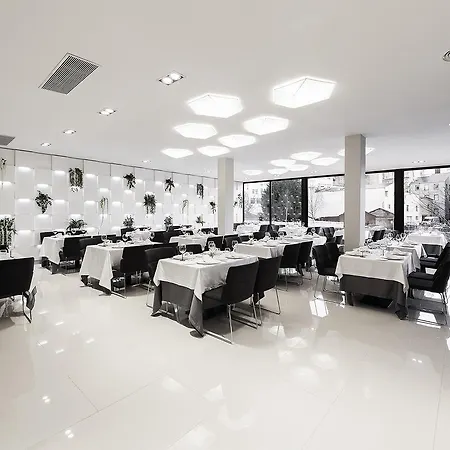 Hotel Cardenal Monforte De Lemos