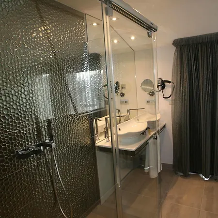 Hotel Cardenal 4*
