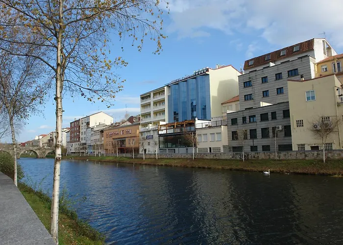 Otel Cardenal Monforte De Lemos
